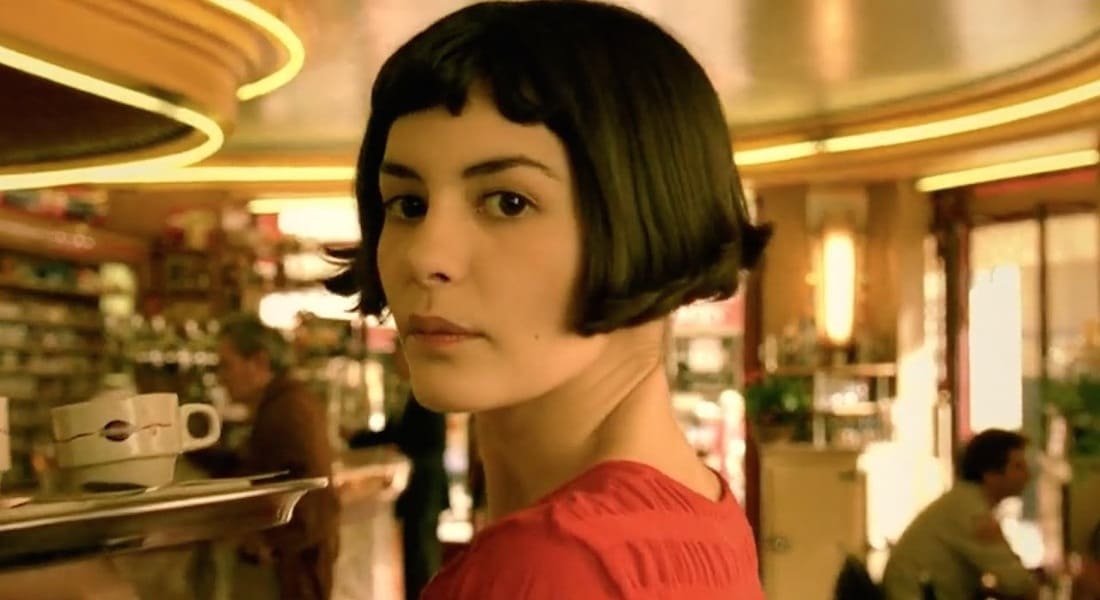 Amélie Poulain working in a brasserie