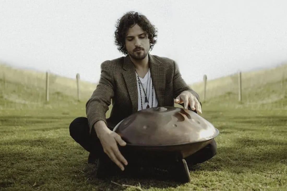 Adam Maalouf : virtuose du Handpan entre Orient et Occident