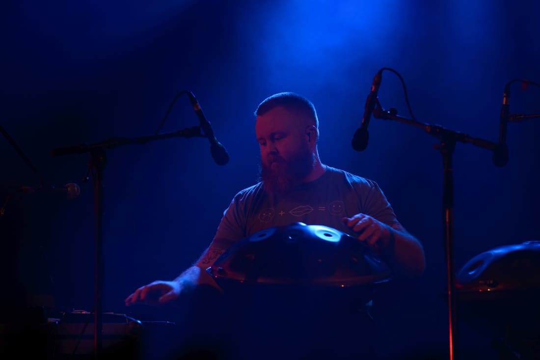 Dan Mulqueen : biographie, influences et style unique au handpan