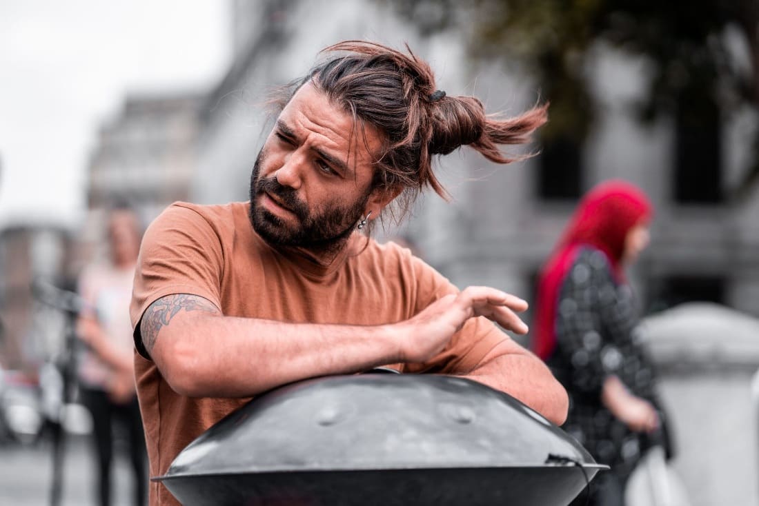 Gabriele Pollina : biographie et parcours d’un maître du handpan