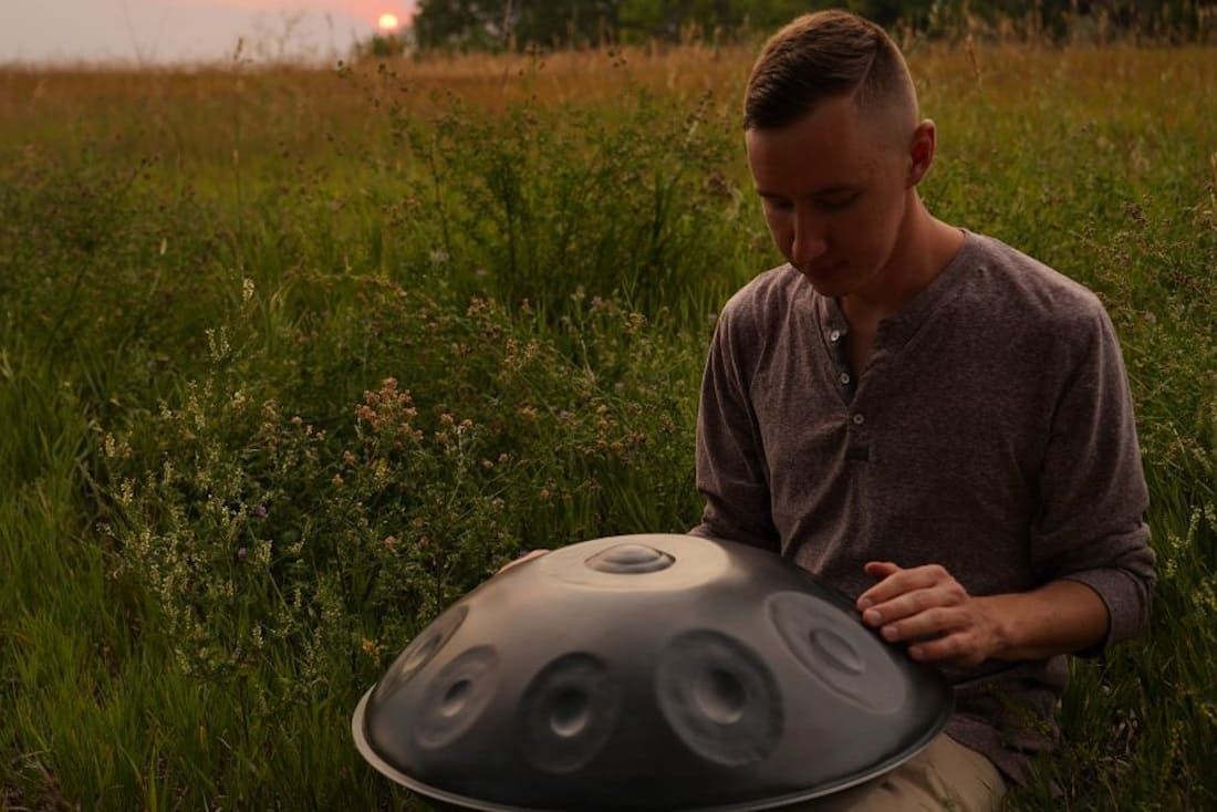 Mark D’Ambrosio  Musicien Handpan du Colorado à découvrir