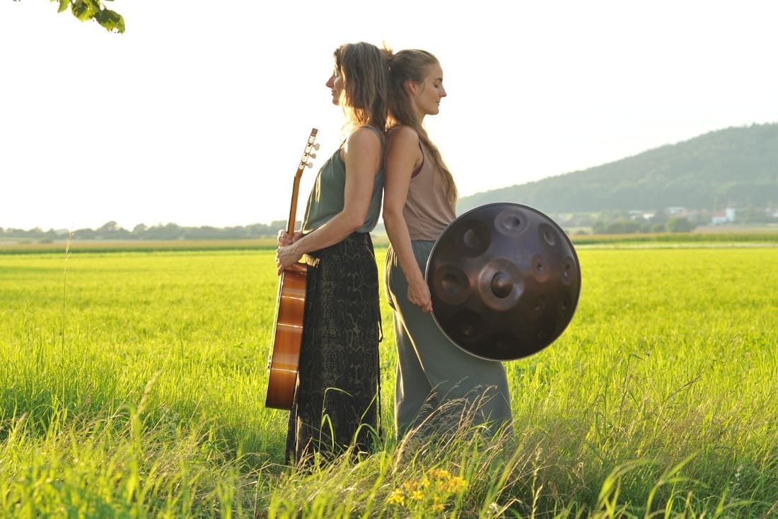 MEA handpan duo : albums et univers musical de Marketa & Lea