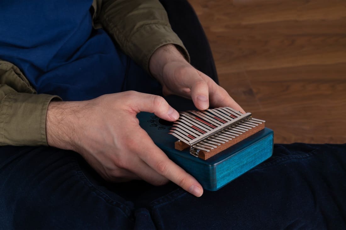 Pourquoi les lames de mon kalimba ne sonnent pas (ou mal) ?
