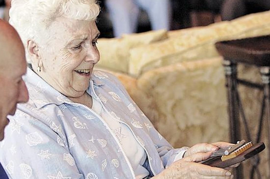 Quel Kalimba prendre pour une Personne Âgée ?