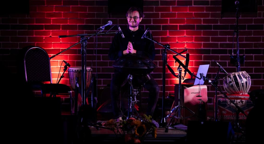 Baran Yildiz performing live in concert with his handpan