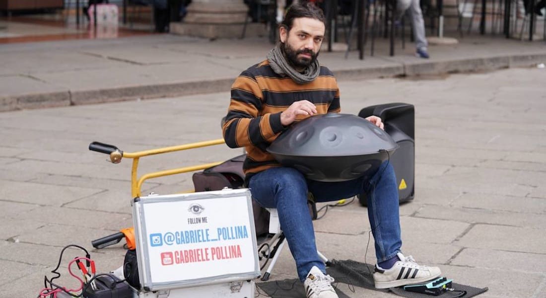 Gabriele Pollina playing the handpan on the street