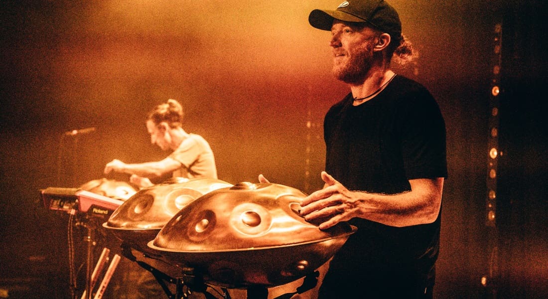 Hang Massive in concert