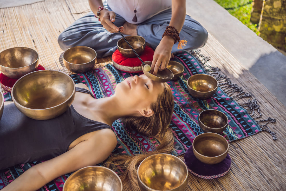 How to heal properly with a Tibetan singing bowl?