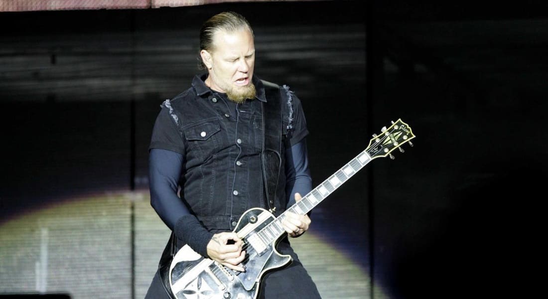 James Hetfield live, playing guitar