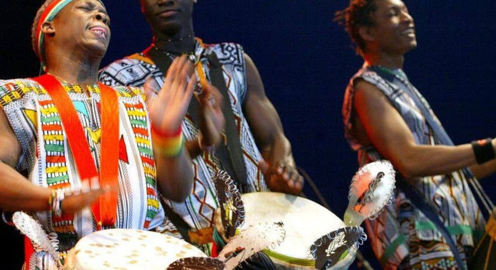 Mamady Keïta playing with other musicians