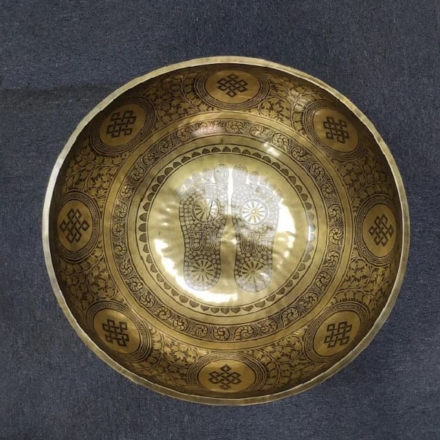 50 Cm singing bowl presentation