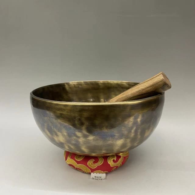 Tibetan singing bowl 30 cm presentation