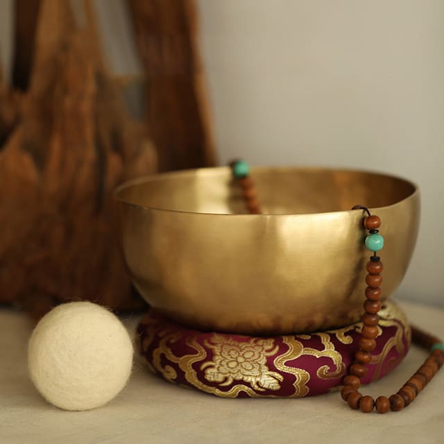 Tibetan singing bowl massage presentation