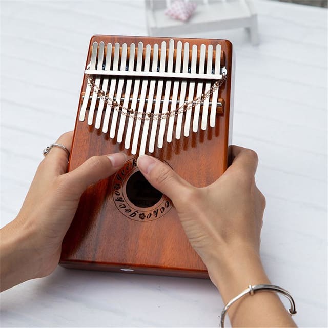 Kalimba chaine tremolo présentation